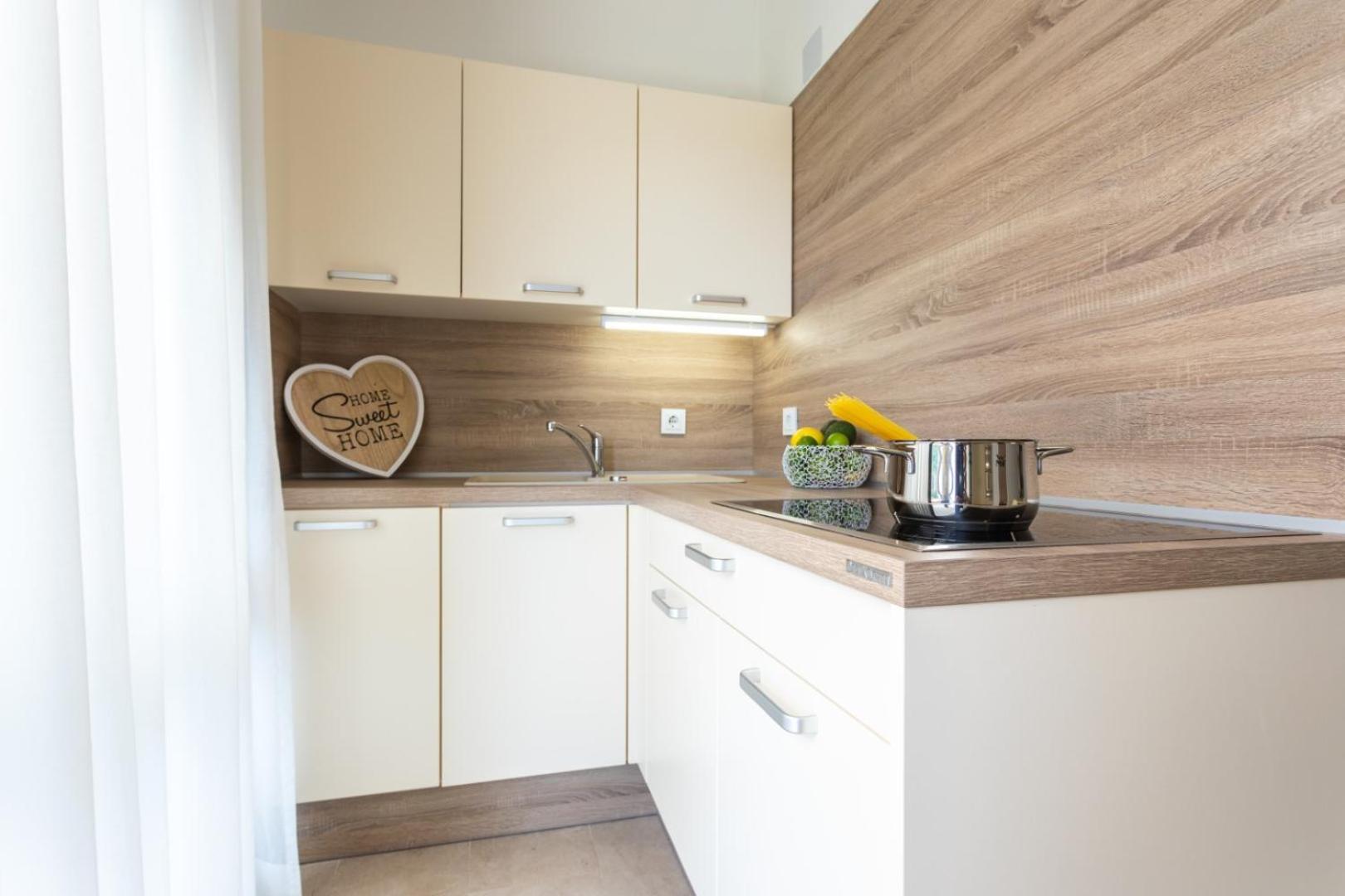 Kornić Apartments House Barbara 2 מראה חיצוני תמונה